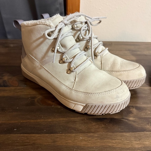 The North Face Women's Sierra Mid Lace Waterproof Insulated Winter Boots Size 10 - Picture 1 of 6